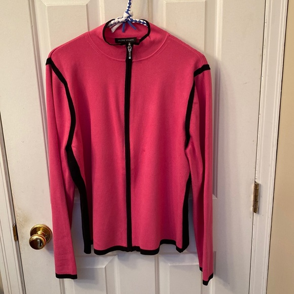Valerie Stevens Sweater - Picture 1 of 2